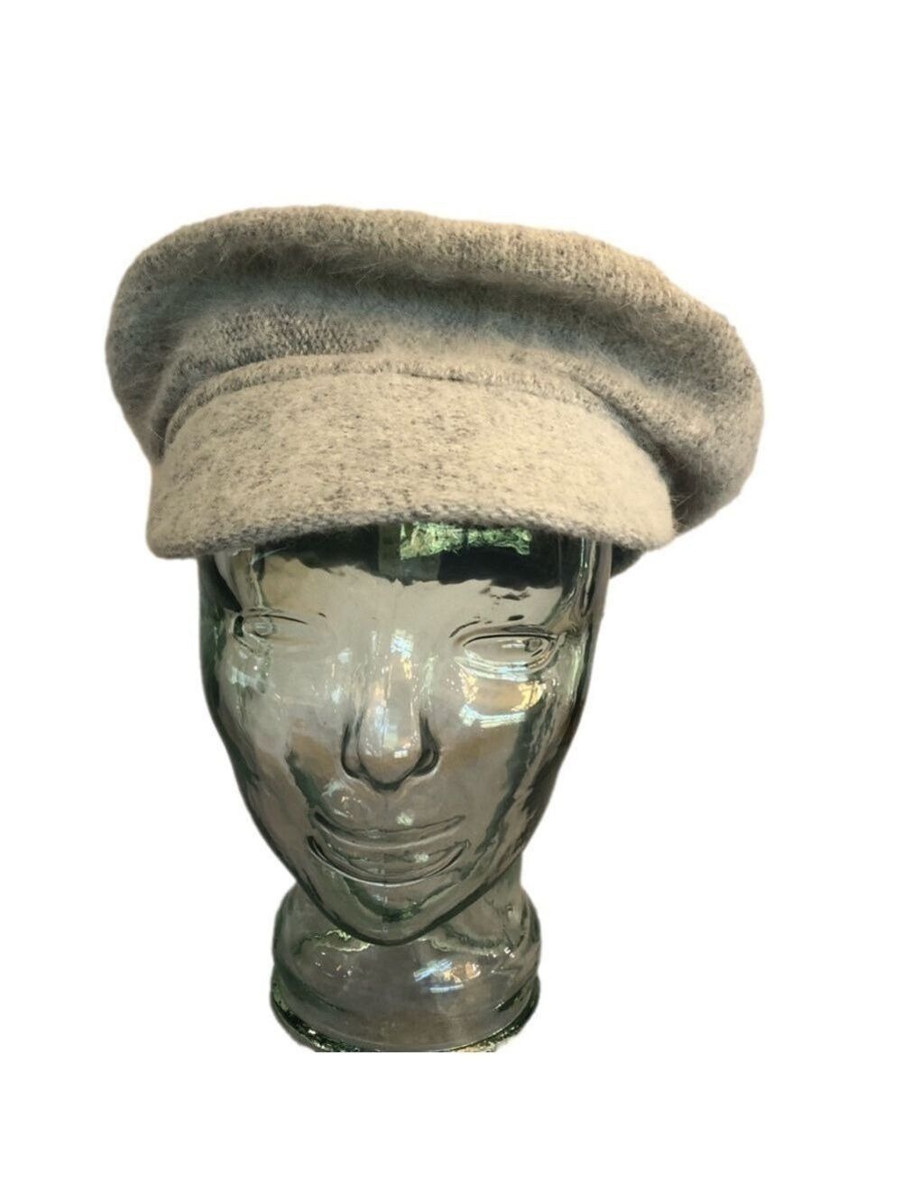 Women’s gray flat top rigid bill hat